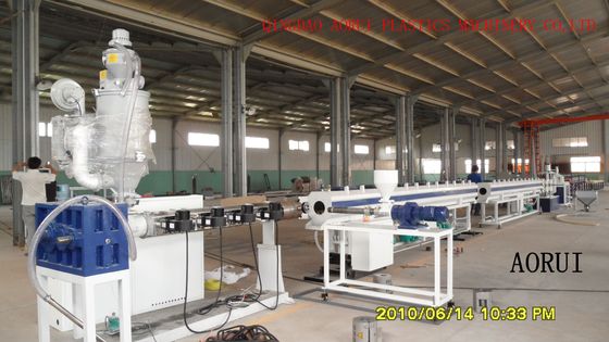 Chaîne de production de tuyau de refroidissement de plastique de PPR et d'eau chaude, machine d'extrusion de tuyau de PPR
