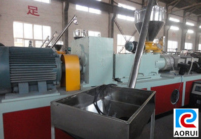 Machine de panneau de mousse de PVC de l'UL CSA de la CE pour le processus d'extrusion de panneau de mousse de PVC
