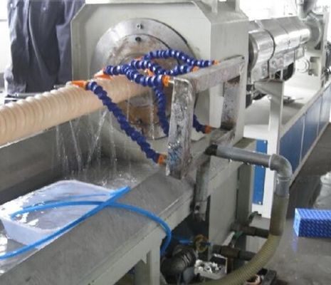 Ligne en plastique d'extrusion de vis simple pour la production de renfort en spirale de tuyau de carbone de PE
