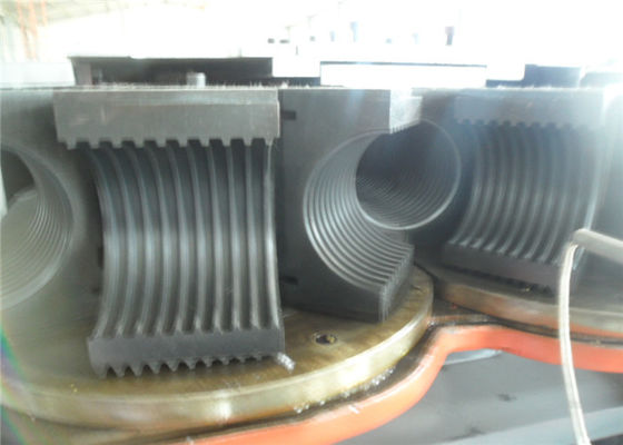 Ligne d'extrusion de tuyaux en plastique ondulé à paroi unique PP PE PVC Machine de fabrication de tuyaux