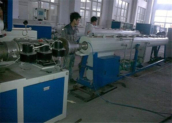 Un bon prix. Tuyau ondulé de HDPE de LDPE de boudineuse à vis de PE de PVC jumeau en plastique faisant la machine en ligne