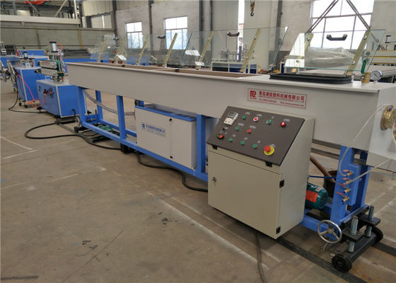 Un bon prix. Chaîne de production de tuyau de l'eau/gaz de PERT du PE PPR, machines d'extrusion de tuyau de PE en ligne