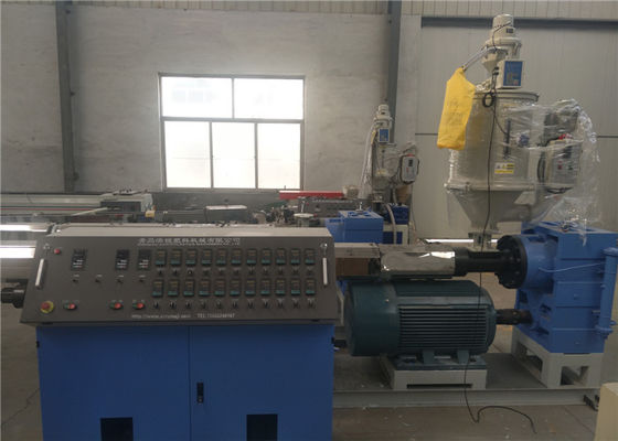 Un bon prix. Vis simple ligne en plastique tuyau d'extrusion de tuyau de trois couches de LDPE de HDPE de PE faisant la machine en ligne
