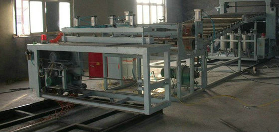 Un bon prix. Ligne en plastique d'extrusion de panneau de vague de PVC, machines d'extrusion de plat de vague de PVC en ligne