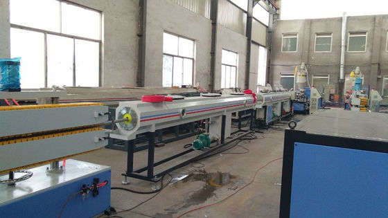 Un bon prix. Ligne en plastique d'extrusion de tuyau du HDPE PPR machine d'extrusion de tuyau de PE avec le certificat de la CE en ligne