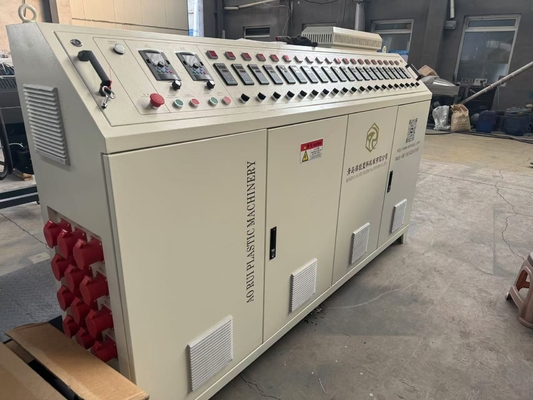 Un bon prix. Ligne de production d'extrusion de tuyaux en PEHD automatique avec contrôle PLC en ligne