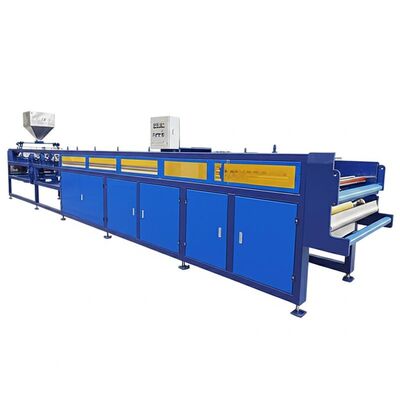 Un bon prix. Machine de panneaux en mousse WPC de longueur 1000 à 3000 mm, bleue ou de la couleur de votre choix, conçue pour la stabilité et le fonctionnement à long terme en ligne