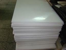 Un bon prix. Équipement en plastique d'extrusion de PVC pour la chaîne de production de panneau de mousse de PVC en ligne