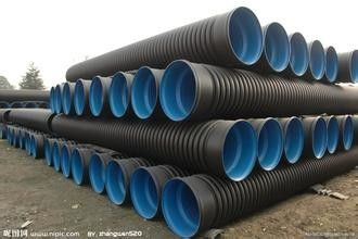 Un bon prix. Ligne en plastique d'extrusion de tuyau, chaîne de production ondulée de tuyau de double mur en ligne