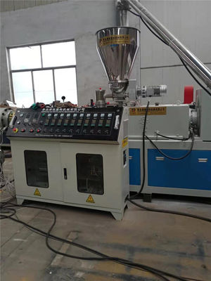 Un bon prix. Machine de fabrication de tuyaux en PVC en plastique extrudé en alliage d'aluminium en ligne