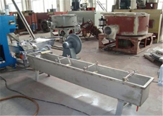 Un bon prix. Machine en plastique d'extrudeuse de granule de feuille de plastique, machine en deux étapes de pelletiseur en ligne