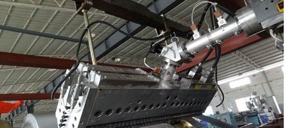 Un bon prix. CHOYEZ la couche unitaire/chaîne de production en plastique multicouche de feuille pour la construction en ligne