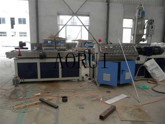 Un bon prix. Machine en plastique ondulée à mur unique de fabrication de tuyau pour le câble en ligne