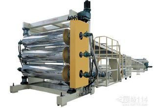 Un bon prix. Ligne en plastique d'extrusion de feuille de PVC Thermoforming en ligne