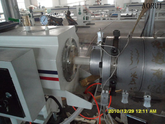 Un bon prix. Machine en plastique d'extrusion de tuyau eau chaude/froide de PPR tuyau de 16 - de 200mm en ligne