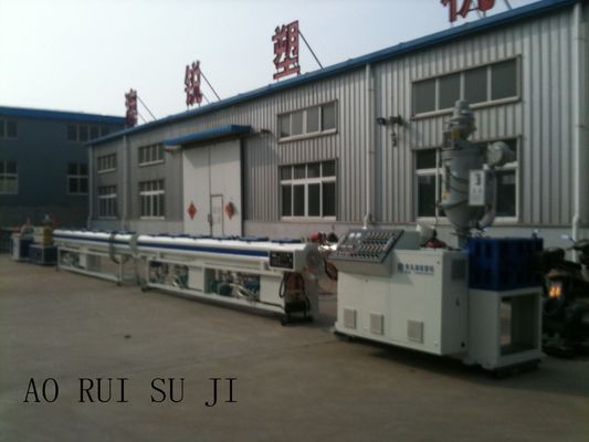 Un bon prix. Ligne en plastique d'extrusion de conduite d'eau du HDPE/LDPE, chaîne de production en plastique de tuyau de PE en ligne