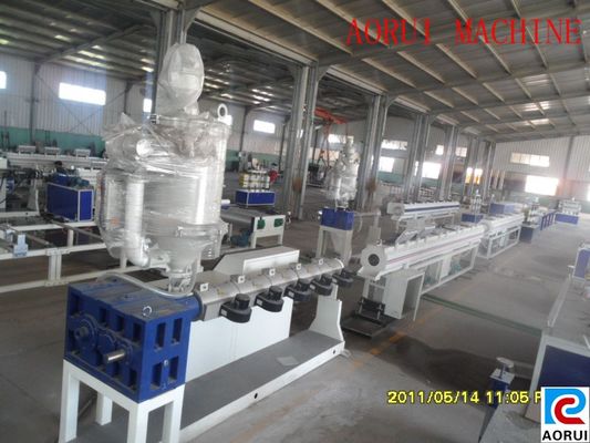 Un bon prix. Chaîne de production en plastique de tuyau de PVC pour l'extrusion de tuyau de drainage en ligne