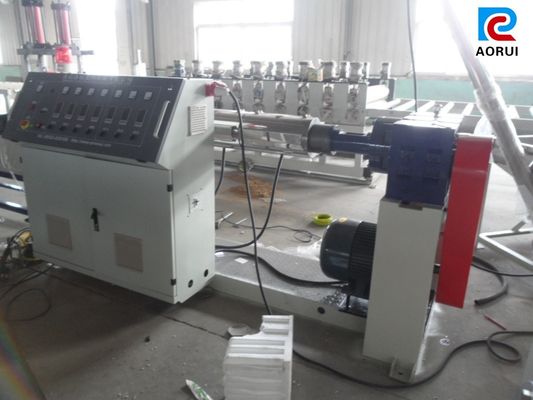 Un bon prix. La machine de granules de flocons de bouteille de pp/PE, pp arrosent la ligne en plastique d'extrusion de granules d'anneau en ligne