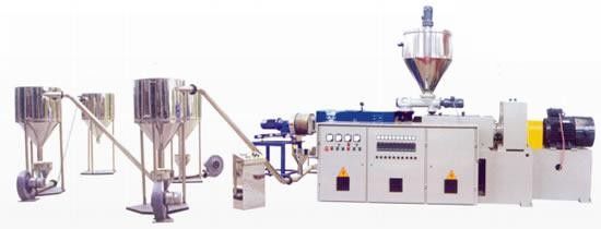 Un bon prix. L'ANIMAL FAMILIER a lavé les granules en plastique machine, ligne réutilisée d'extrusion de pelletiseur de film d'ANIMAL FAMILIER en ligne