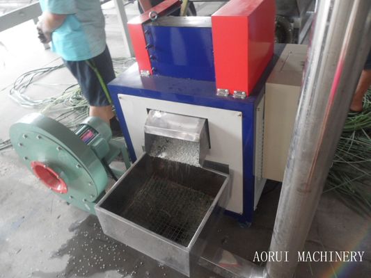 Un bon prix. Chaîne de production de granules d'ANIMAL FAMILIER, machine en plastique de granulatoire réutilisée par flocons d'ANIMAL FAMILIER en ligne