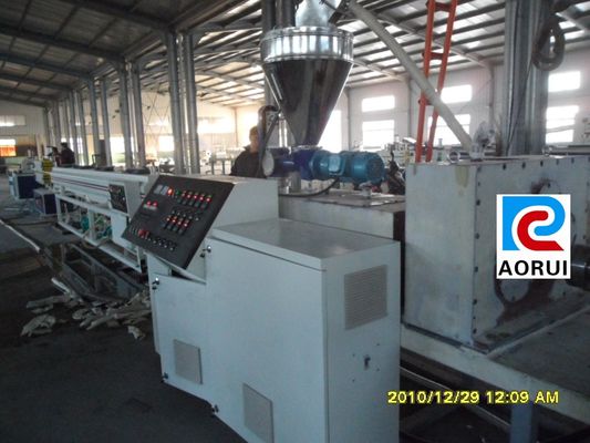 Un bon prix. Ligne en plastique d'extrusion de tuyau du HDPE/LDPE, chaîne de production ondulée à mur unique de tuyau en ligne