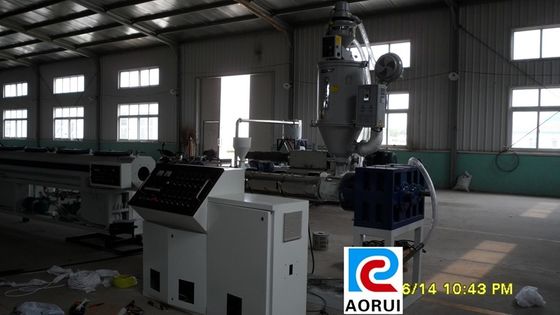 Un bon prix. Ligne en plastique machine d'extrusion de tuyau de jardin d'extrusion de vis de jumeau de PVC en ligne
