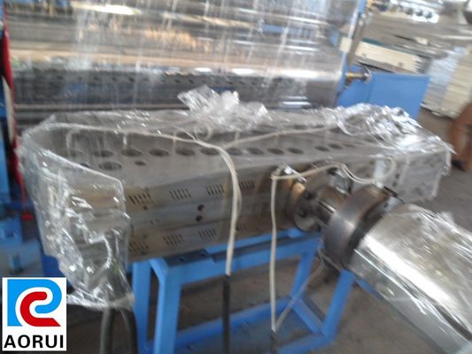 Un bon prix. Doubles machines d'extrusion de feuille d'emballage de PVC de vis, extrudeuse de plastique de feuille de PVC en ligne