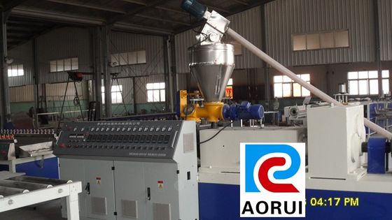 Un bon prix. Machine en plastique 150kg/H d'extrusion de profil de double vis complètement automatique en ligne