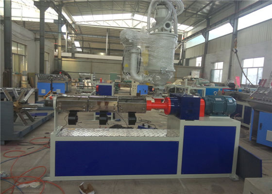 Un bon prix. Machine en plastique d'extrusion de tuyau de PE, chaîne de production de conduite d'eau de PE en ligne