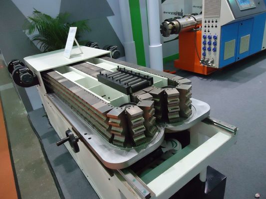Un bon prix. Machine ondulée à mur unique de tuyau, ligne ondulée haute performance d'extrusion de tuyau en ligne