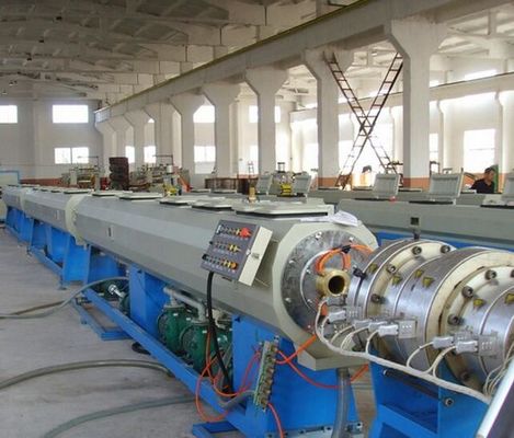 Un bon prix. Boudineuse à vis de jumeau de rendement élevé, tuyau en plastique d'UPVC CPVC faisant la machine en ligne