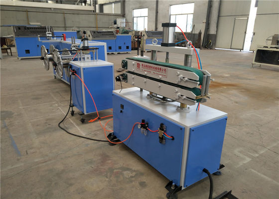 Un bon prix. L'extrusion en plastique en plastique de tuyau d'approvisionnement de gaz et en eau rayent/machines simples d'extrudeuse de tuyau de PE de vis en ligne