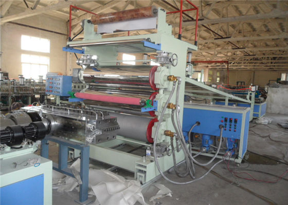 Un bon prix. Ligne en plastique d'extrusion de panneau de porte en plastique en bois de PVC/panneau de PVC WPC de boudineuse à vis de double faisant des machines en ligne