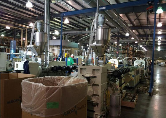 Un bon prix. Ligne en plastique jumelle conique machines d'extrusion de profil de boudineuse à vis de profil de profil de PVC en ligne