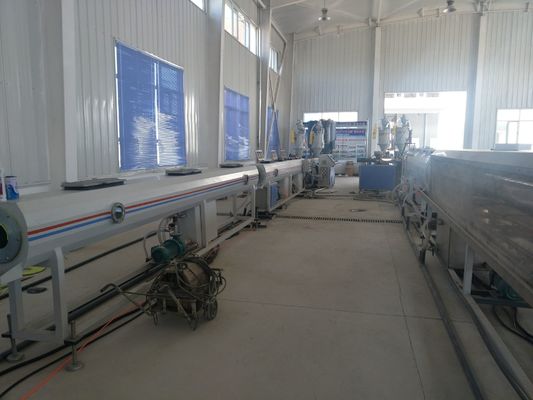 Un bon prix. Le tube en plastique d'eaux d'égout de HDPE préparant à machine le PE simple pp de boudineuse à vis canalisent la chaîne de production en ligne