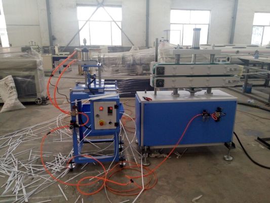 Un bon prix. Ligne en bois d'extrusion de profil de mousse plastique et équipement en plastique d'extrusion de plat en ligne