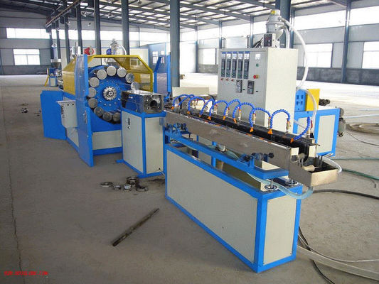 Un bon prix. Ligne en plastique d'extrusion de PVC, usine complètement automatique de tuyau de PVC en ligne