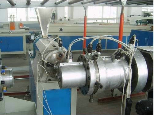 Un bon prix. Tuyau de Sprial de grand diamètre de pe faisant la chaîne de production de tuyau de machine/Sprial de HDPE ISO9001 en ligne