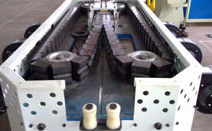 Un bon prix. La ligne ondulée à mur unique d'extrusion de tuyau de PE de pp/a ridé la machine de tuyau pour la fabrication de tuyau en ligne