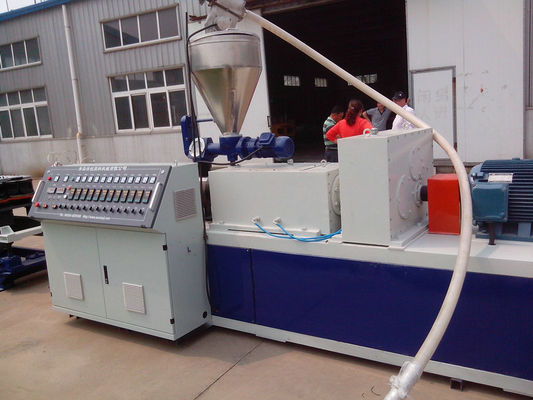 Un bon prix. Le fil électrique de pp/PE a ridé la ligne en plastique d'extrusion de tuyau, extrudeuse ondulée de tuyau en ligne