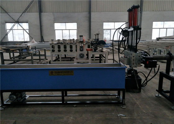 Un bon prix. Machine en plastique de granulatoire de PE de CSA pp 100kg/H 25L/D avec la boudineuse à vis simple en ligne