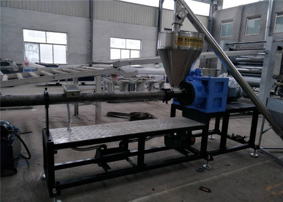 Un bon prix. Machine en plastique de granules de feuille de plastique de PE de pp pour le film/granules de PE faisant la machine de pelletisation en ligne