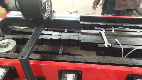 Un bon prix. Ligne en plastique ondulée d'extrusion de tuyau de HDPE de PE, processus ondulé d'extrusion de tuyau de double mur en plastique en ligne