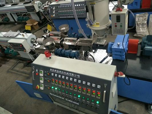ligne en plastique d'extrusion de tuyau de 380V 50HZ, tuyau de HDPE de PE faisant la machine