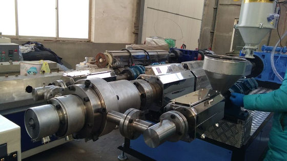 Un bon prix. Ligne d'extrusion de tuyau d'approvisionnement en eau machines de fabrication de conduite d'eau de gaz de PE de 16mm - de 630mm en ligne