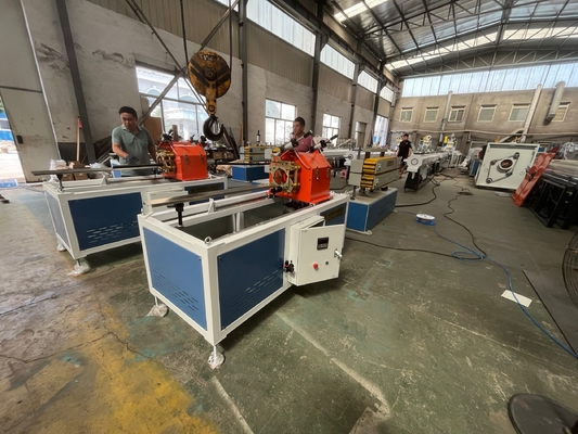 Ligne en plastique machine en plastique 400kg/H d'extrusion de tuyau de PPR picoseconde d'extrusion de tuyau