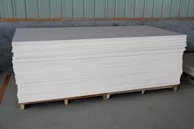 Un bon prix. Machine en plastique de panneau de mousse de PVC, panneau libre de mousse de PVC faisant la machine en ligne