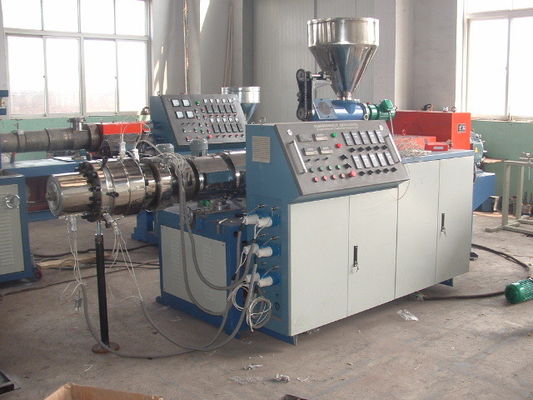 Un bon prix. Ligne en plastique 380v, machines en plastique d'extrusion de tuyau de double vis de tuyau en ligne