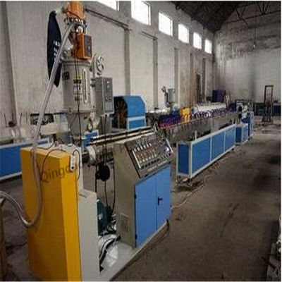 Un bon prix. Ligne en plastique à grande vitesse d'extrusion de tuyau, tuyau d'arrosage de PVC faisant la machine en ligne