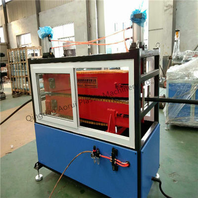 Ligne d'extrusion de tuyaux en plastique d'approvisionnement en eau en PVC facile à utiliser et à entretenir